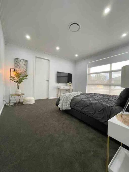 Neat 4 Bedroom In Catherine Fields Narellan Extérieur photo