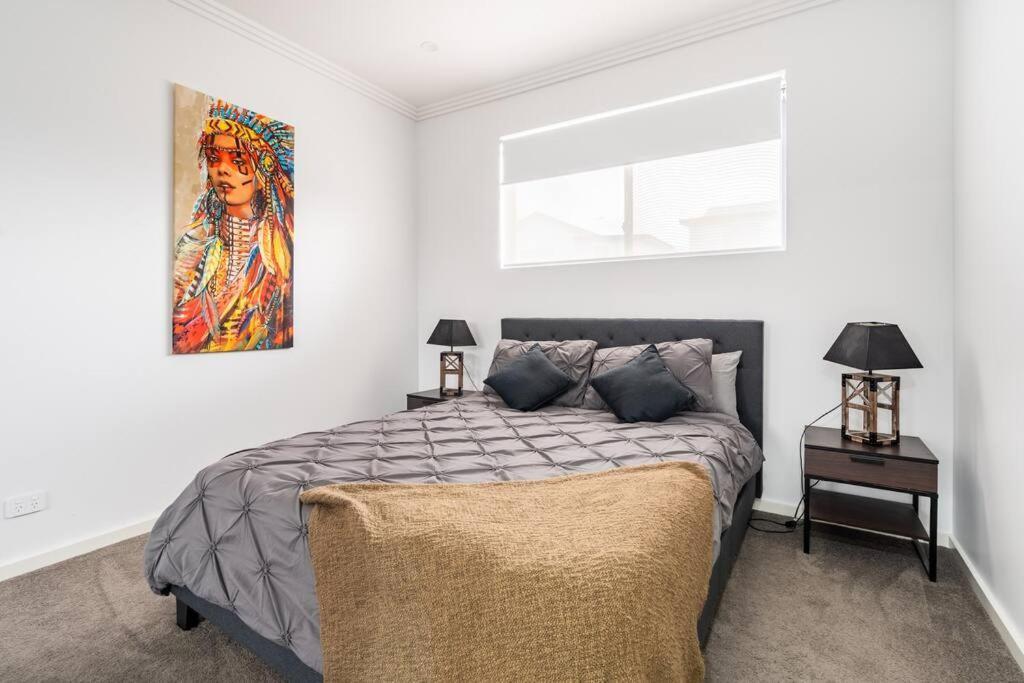 Neat 4 Bedroom In Catherine Fields Narellan Extérieur photo