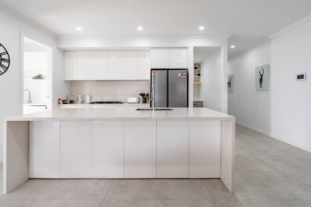 Neat 4 Bedroom In Catherine Fields Narellan Extérieur photo