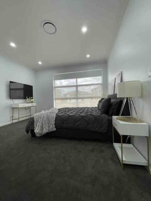 Neat 4 Bedroom In Catherine Fields Narellan Extérieur photo